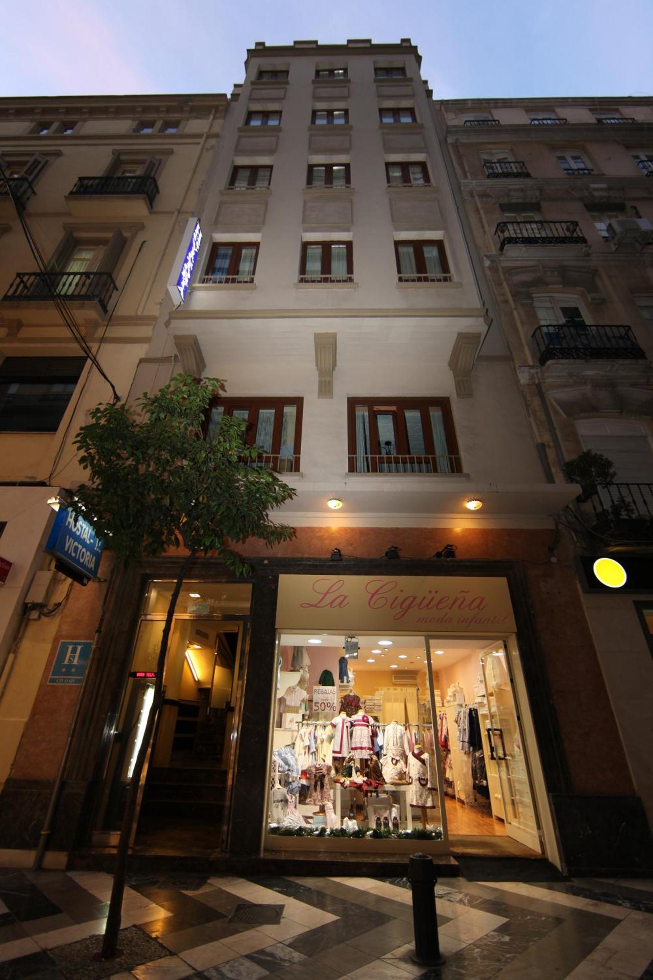 Hostal Victoria Hotel Malaga Exterior photo